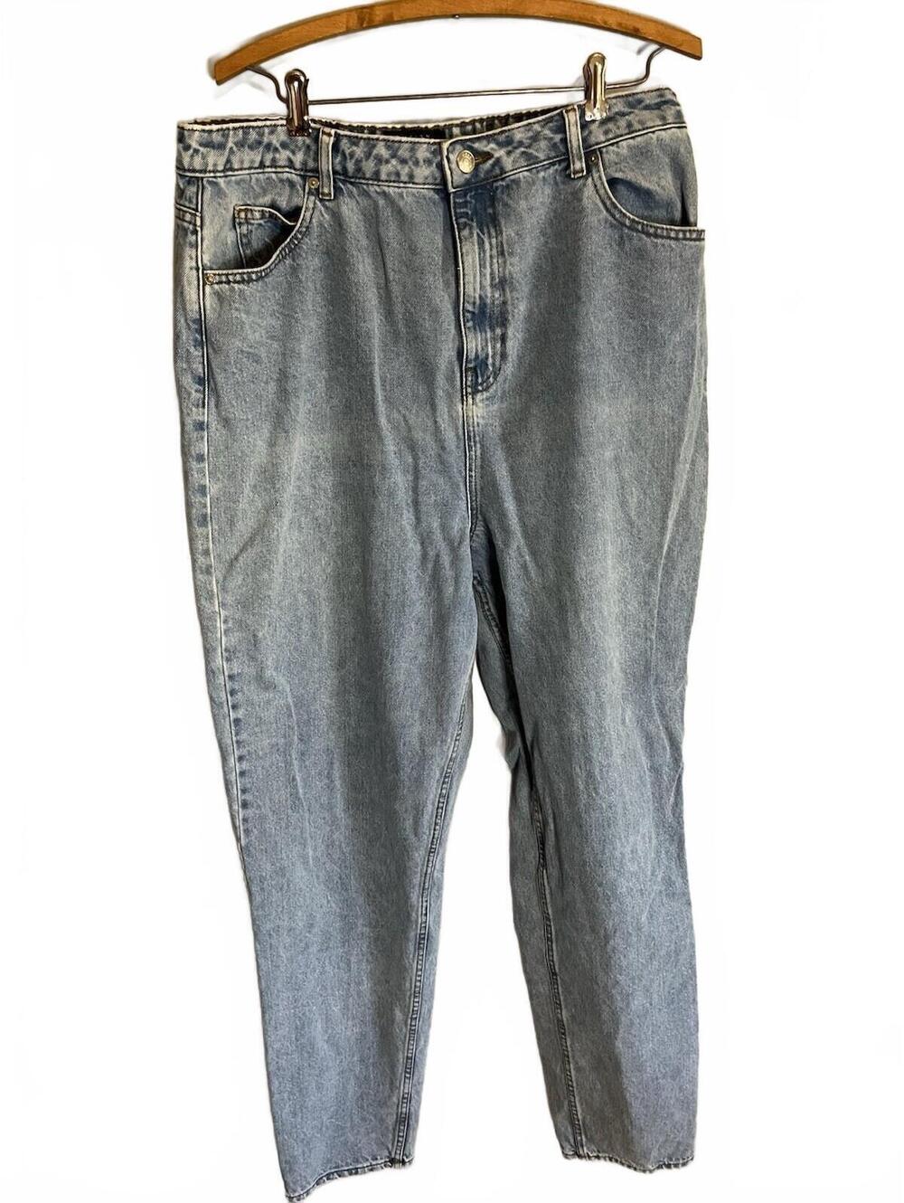 ASOS Tall Light Wash High Waisted Relaxed Jeans - Size 34x 36”